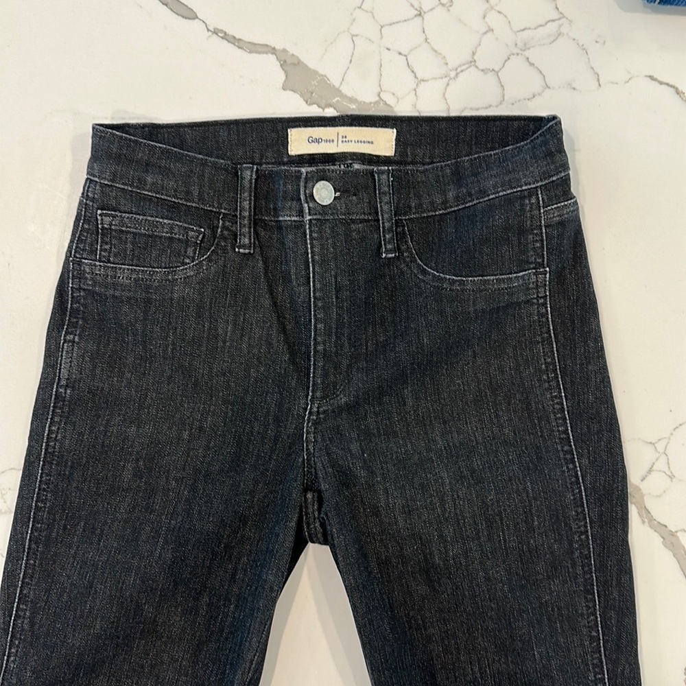 Women’s Jean Legging, Black Denim, Size 28, Straight Leg.